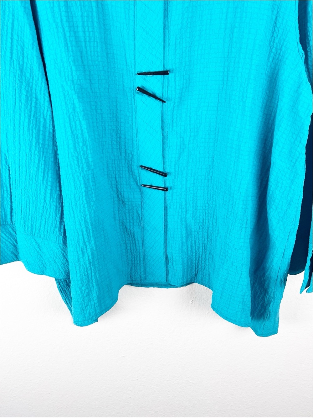 HABITAT Aqua Turquoise Long Sleeves Textured Button Top XL Artsy Casual Neutral - Picture 9 of 9